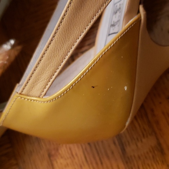 Beige Leather Peep-toe Heels - Picture 9 of 9